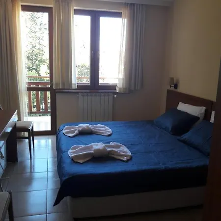 Aparthotel 322, Park 3*